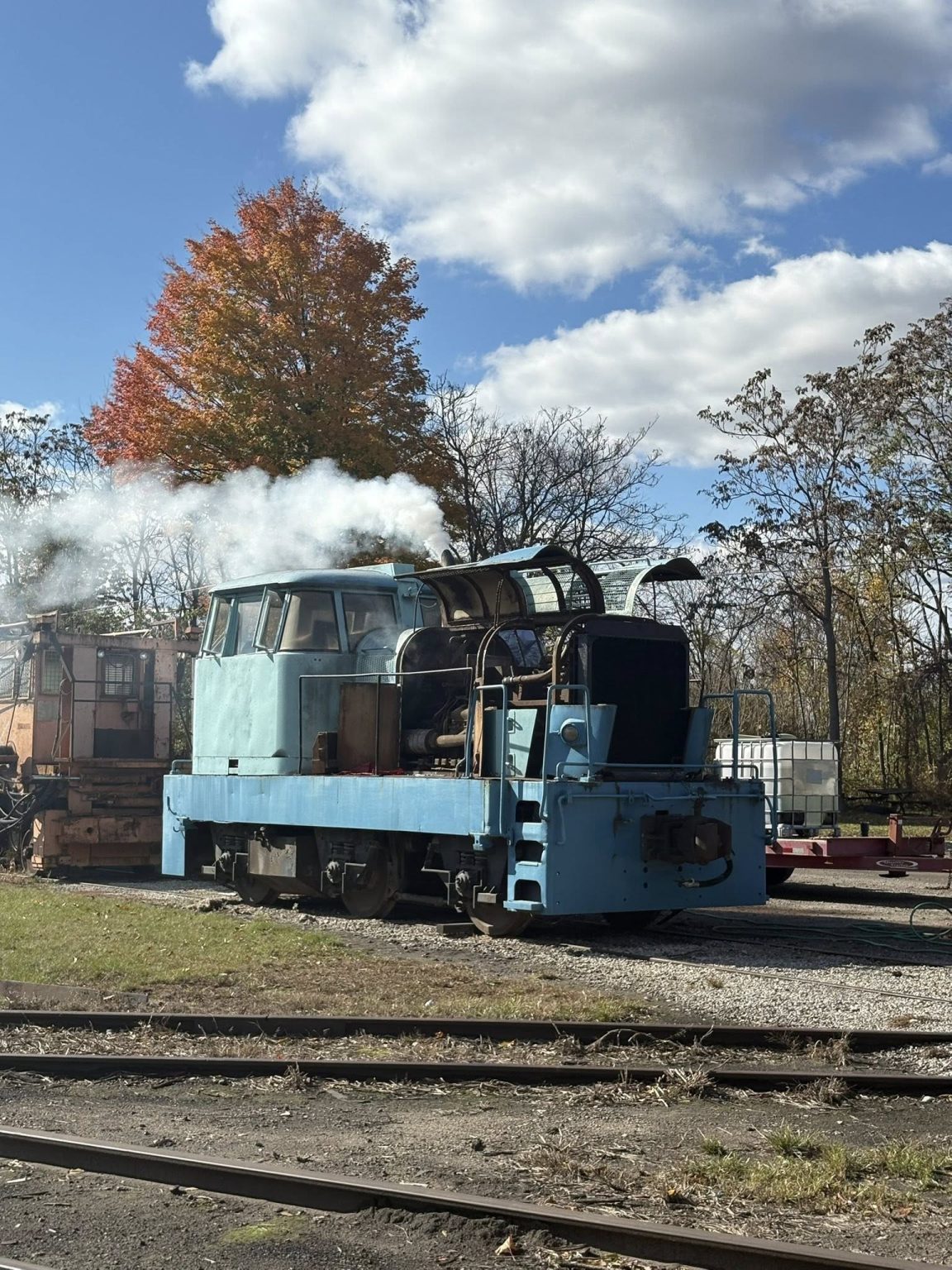 Train Radiator Cabs Project Update: GMDH-3 Receives New Radiator - Southern Michigan ...